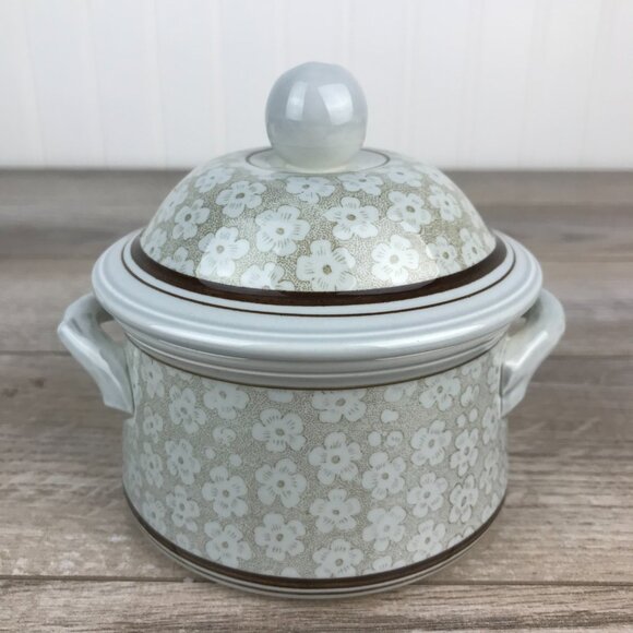 Vintage Villeroy & Boch Sugar Bowl and Creamer Set, Dalarna Blue & Brown Floral - Picture 12 of 13